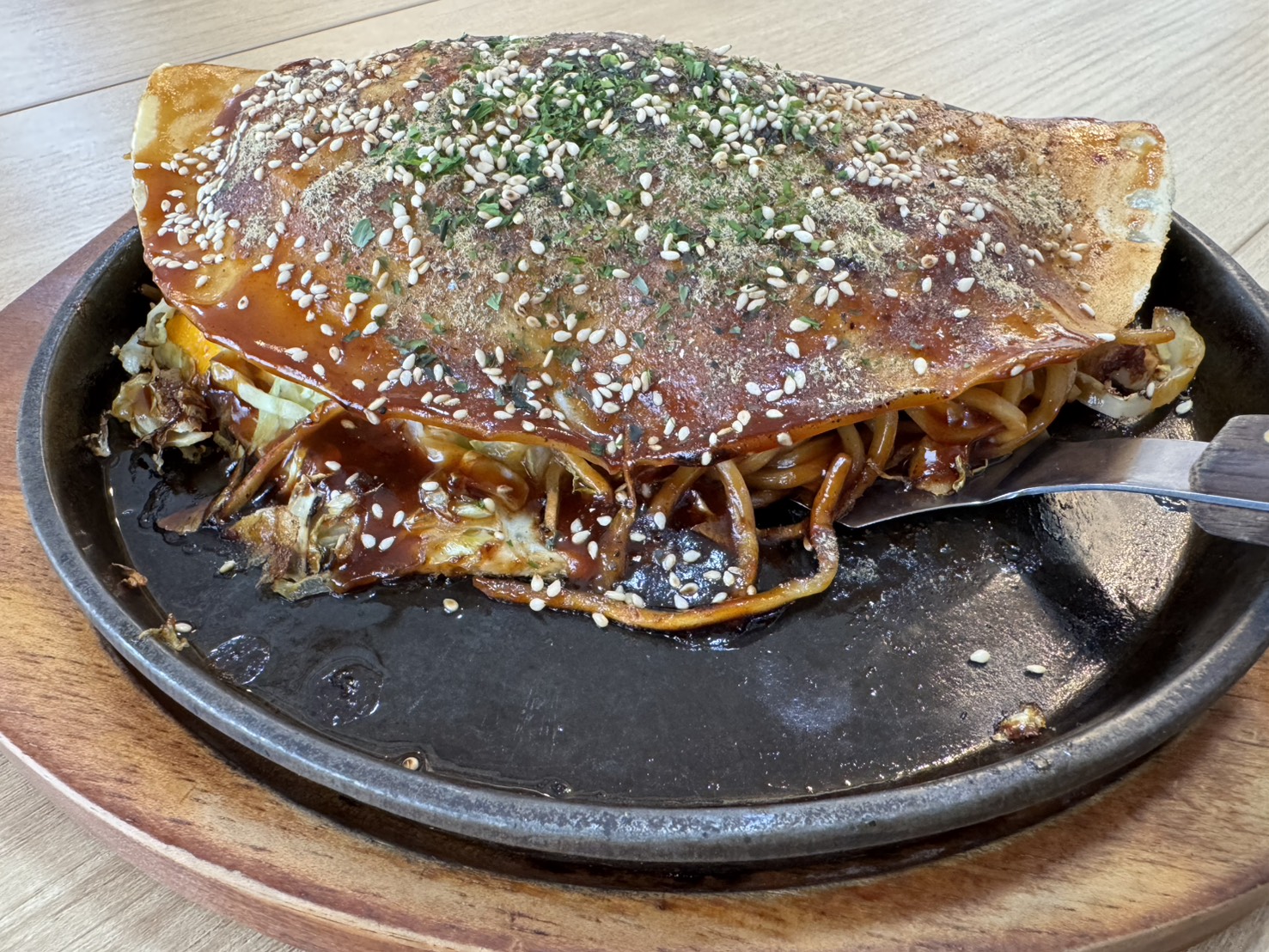 お好み鉄板焼き∞無限 - えひめリビング新聞社